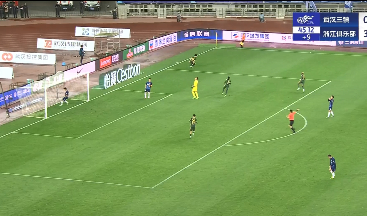 18歲王鈺棟中超處子球！三鎮(zhèn)后防白給，浙江半場(chǎng)4-0領(lǐng)先