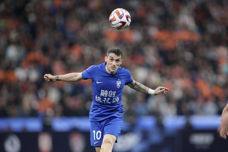 斯基拉：中超舊將斯坦丘接近免簽加盟熱那亞，合同期限到2027年