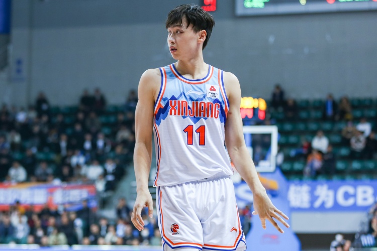 中規(guī)中矩！齊麟8中4拿到15分6籃板 有4失誤&正負(fù)值-10