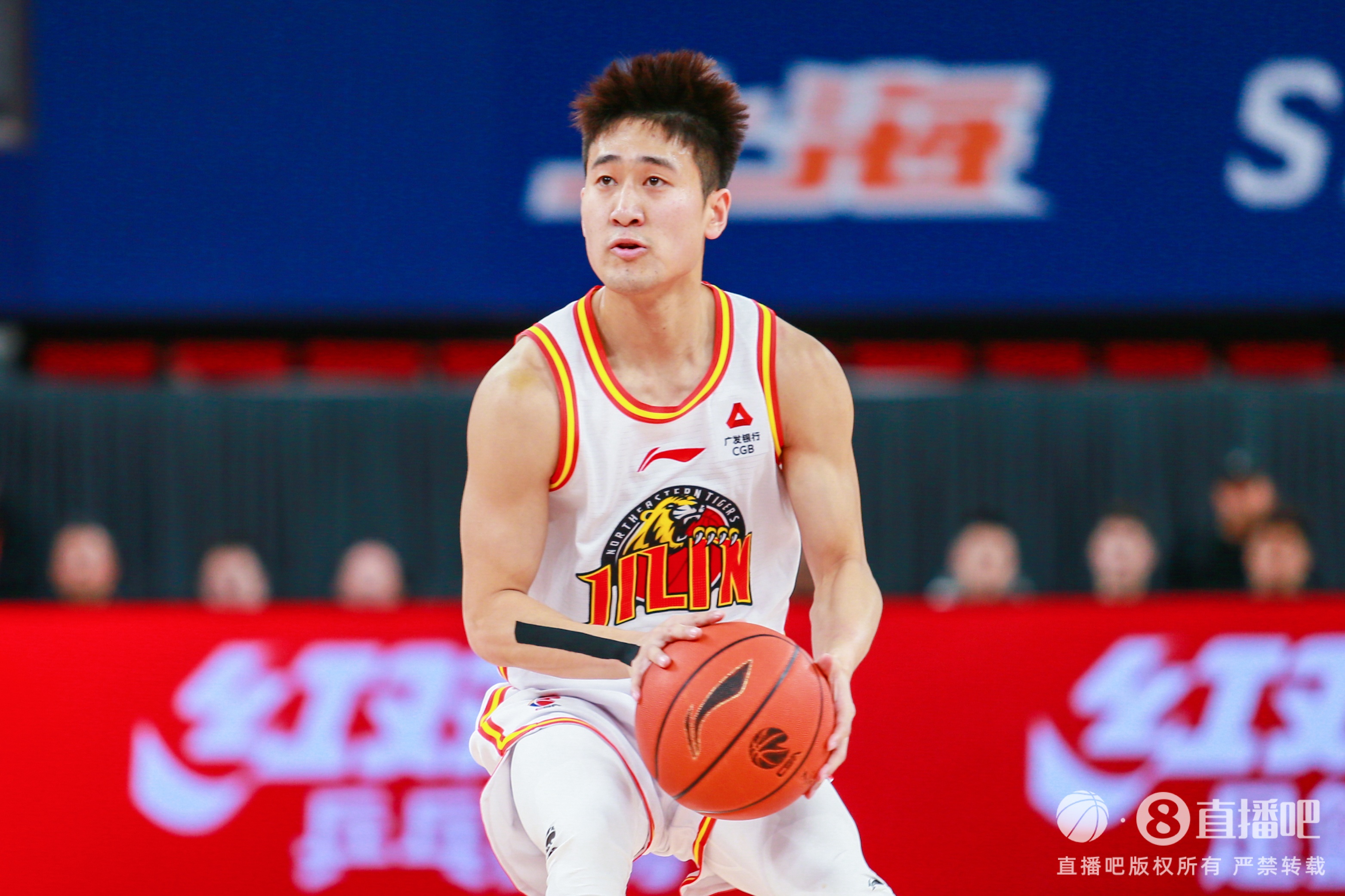 效率不高！姜偉澤13中5拿到14分 三分9中2