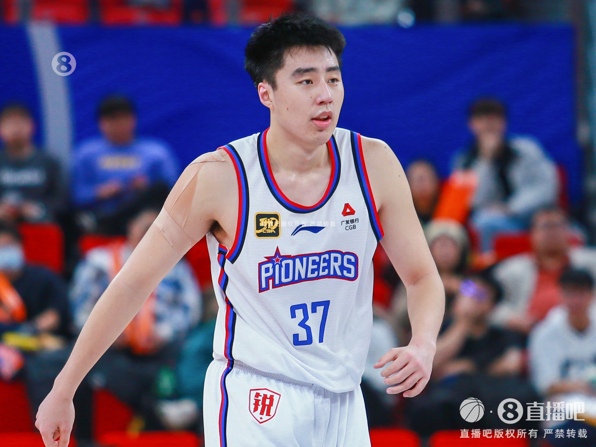 無奈最后6犯離場！杜伯超20中10&三分8中3空砍24分4板2帽
