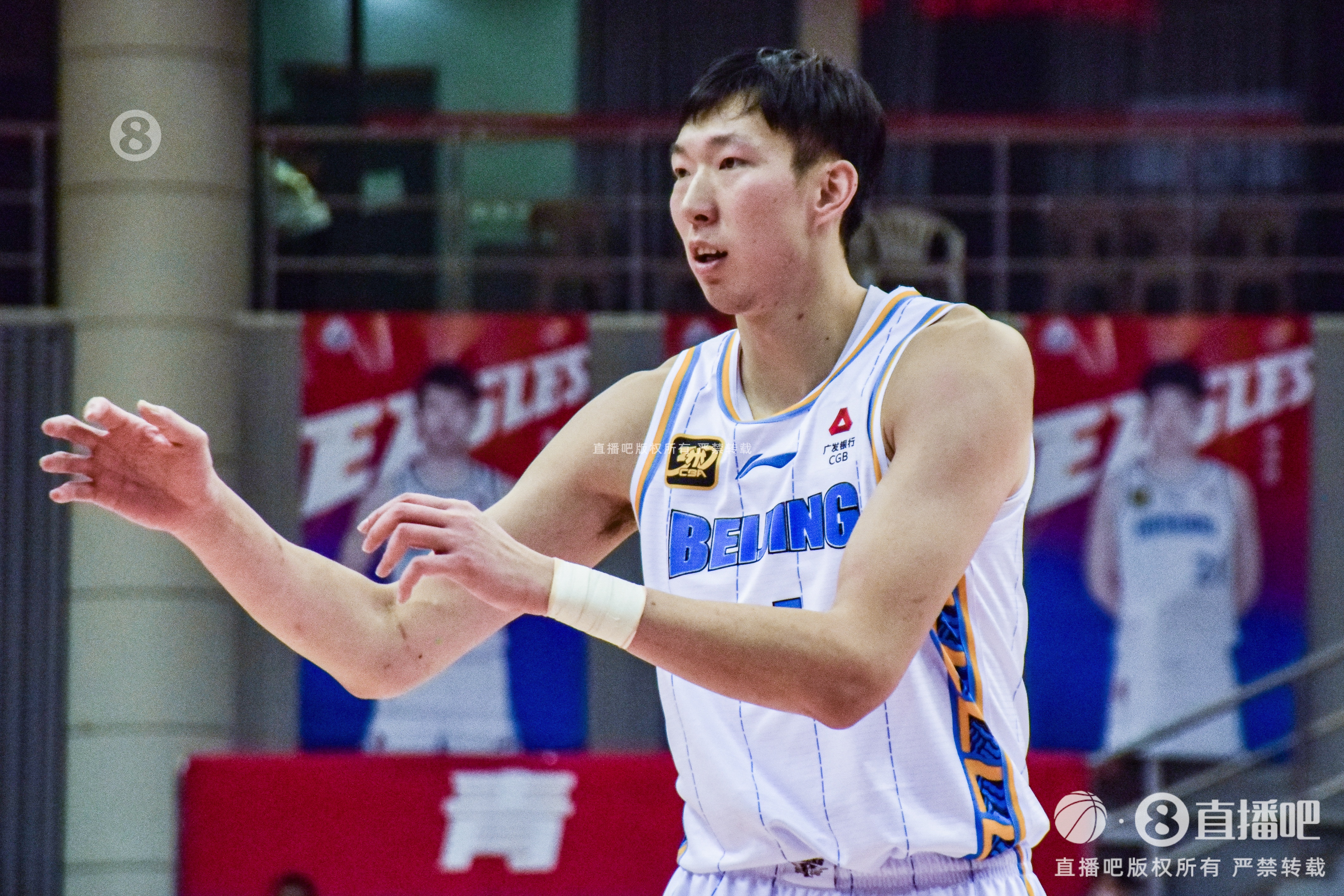 高效且全面！周琦全場11投7中 拿下17分14籃板1搶斷2蓋帽